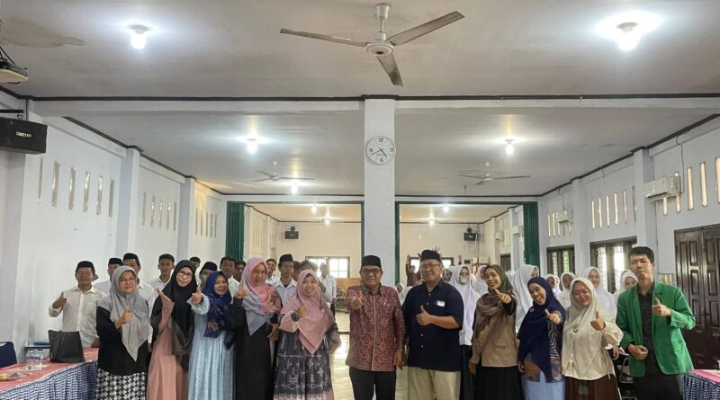 Kuliah Umum IIM Jambi: Akademisi Islami di Era Disrupsi, Menjaga Nilai Keagamaan, Menguasai Teknologi, dan Prestasi Global